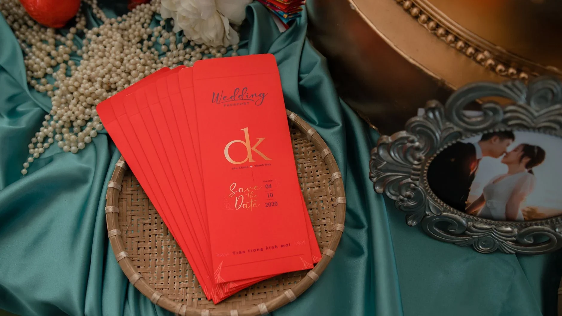 Digital Invitation Traditional Wedding Couple